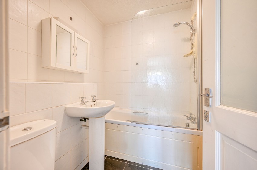 Images for Blackwell Avenue, Culloden, IV2