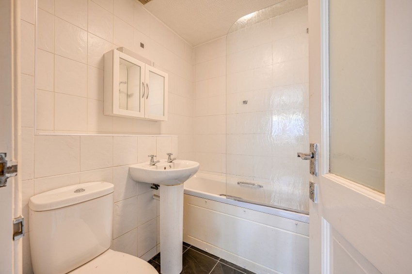 Images for Blackwell Avenue, Culloden, IV2