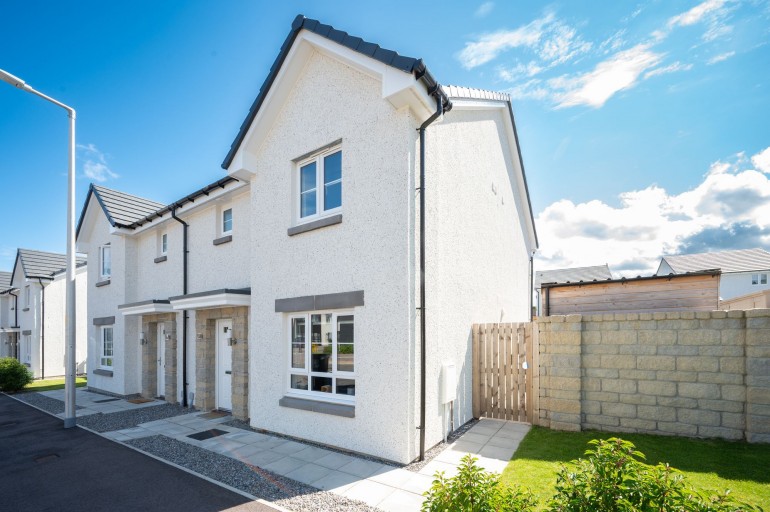 Sullivan Street, Stratton, IV2