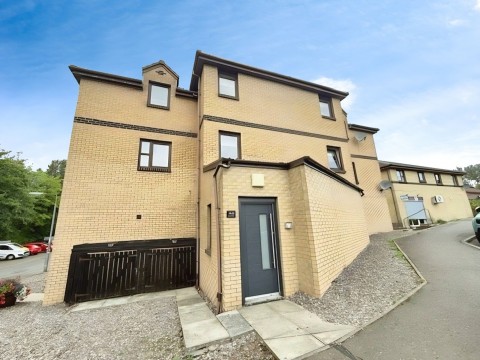 View Full Details for Kinclaven Gardens, Glenrothes, KY7