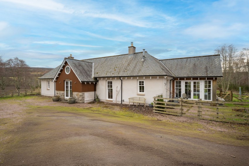 Images for Little Cantray Road, Culloden Moor, IV2