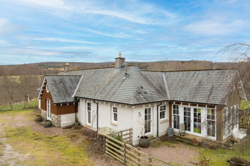 Images for Little Cantray Road, Culloden Moor, IV2