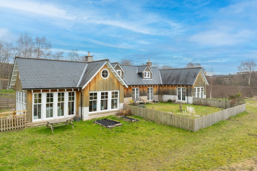 Images for Little Cantray Road, Culloden Moor, IV2