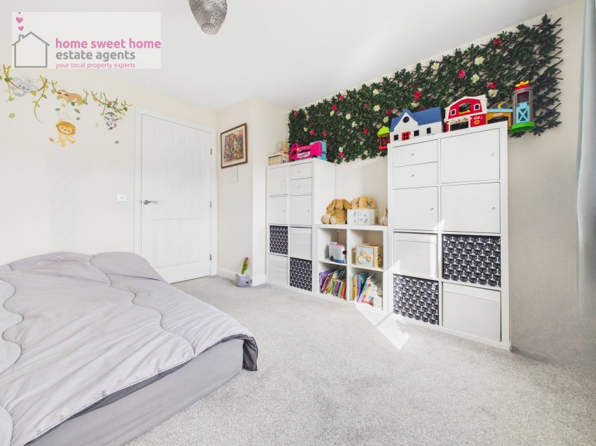 Images for Stuart Grove, Stratton, IV2