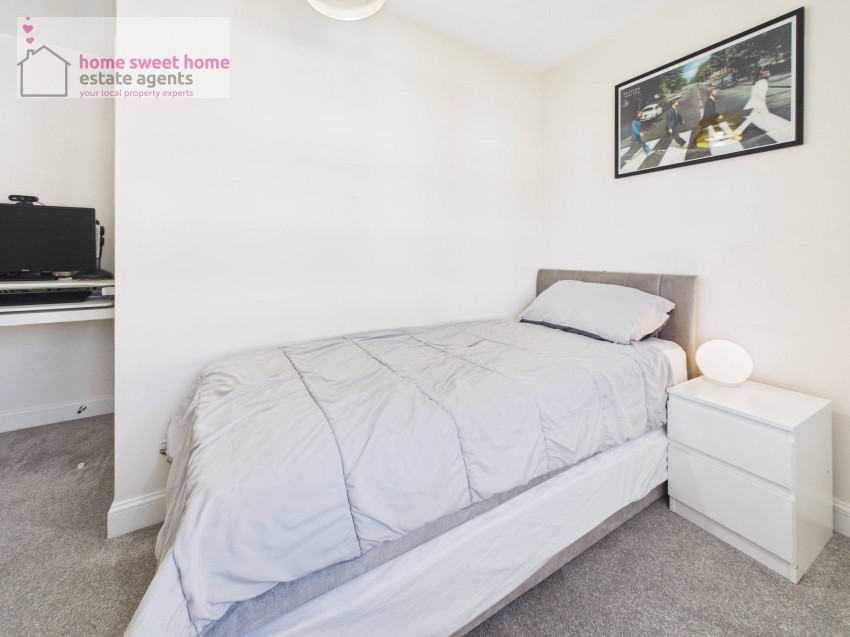 Images for Stuart Grove, Stratton, IV2