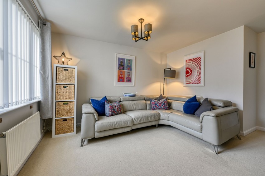 Images for Resaurie Gardens, Smithton, IV2