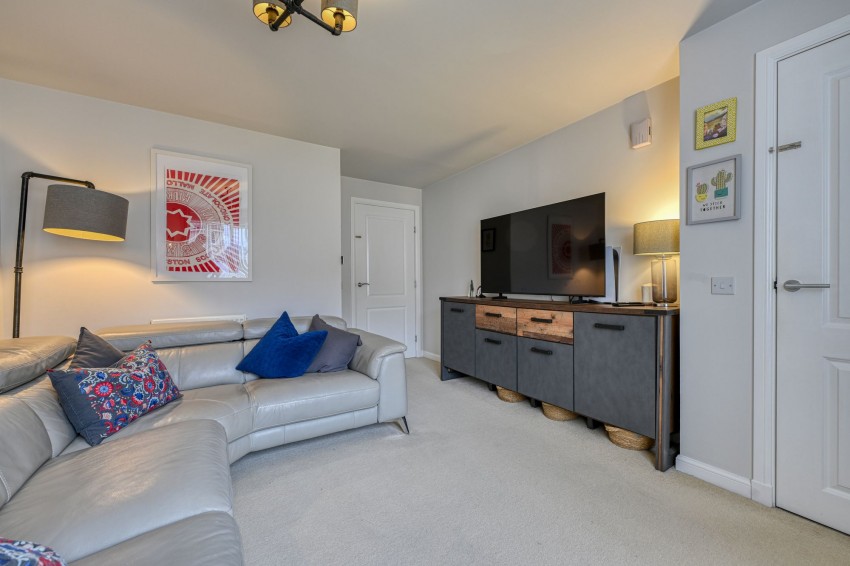 Images for Resaurie Gardens, Smithton, IV2