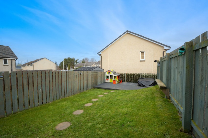 Images for Resaurie Gardens, Smithton, IV2