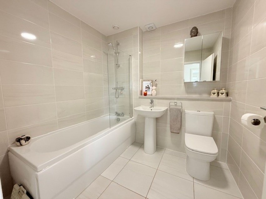 Images for Corthan Court, Thornton, KY1