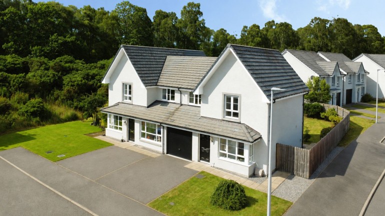 Inverlochy Crescent, Inverness, IV2