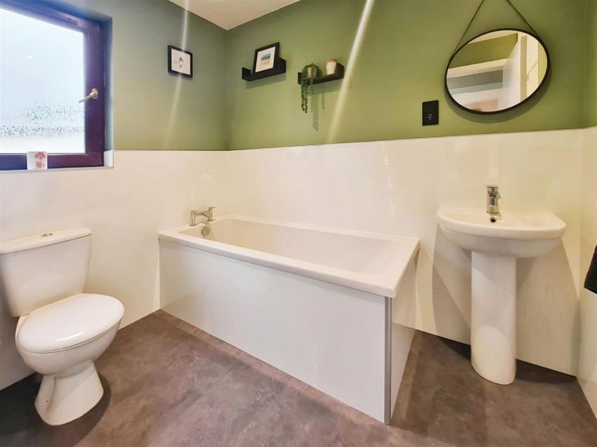 Images for Coiltie Crescent, Drumnadrochit, Inverness