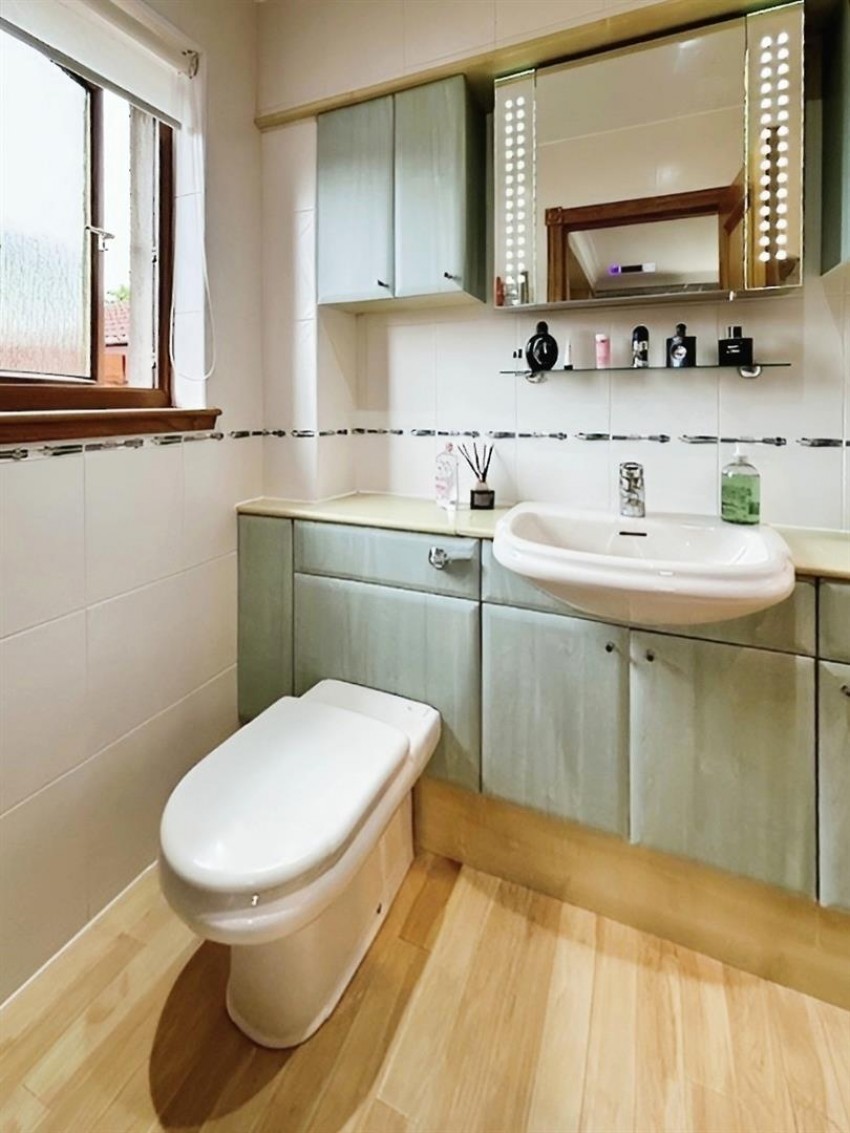Images for Seafield Crescent, Kirkcaldy