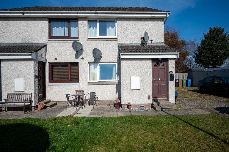 Hazel Avenue, Culloden
