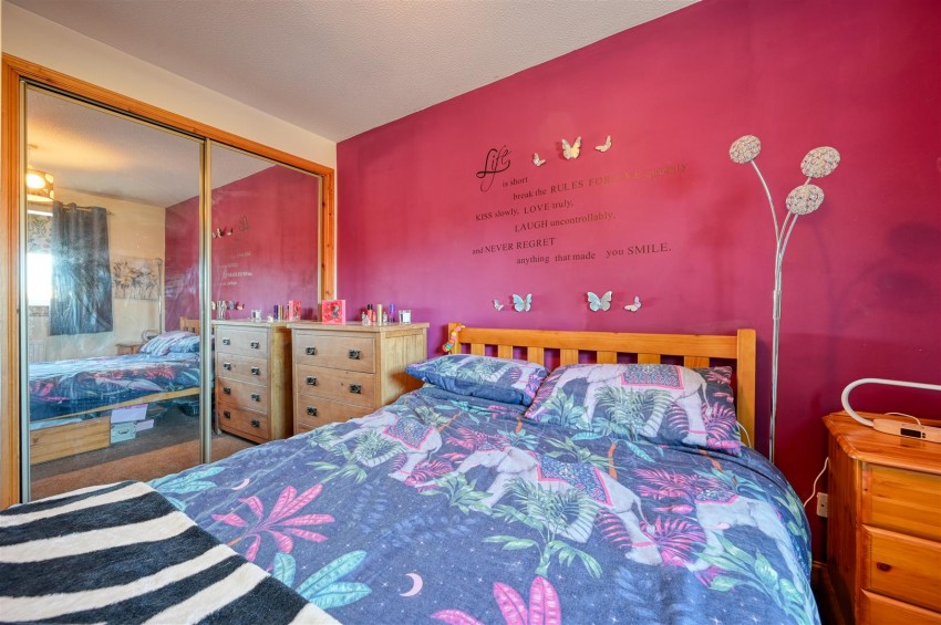 Images for Hazel Avenue, Culloden