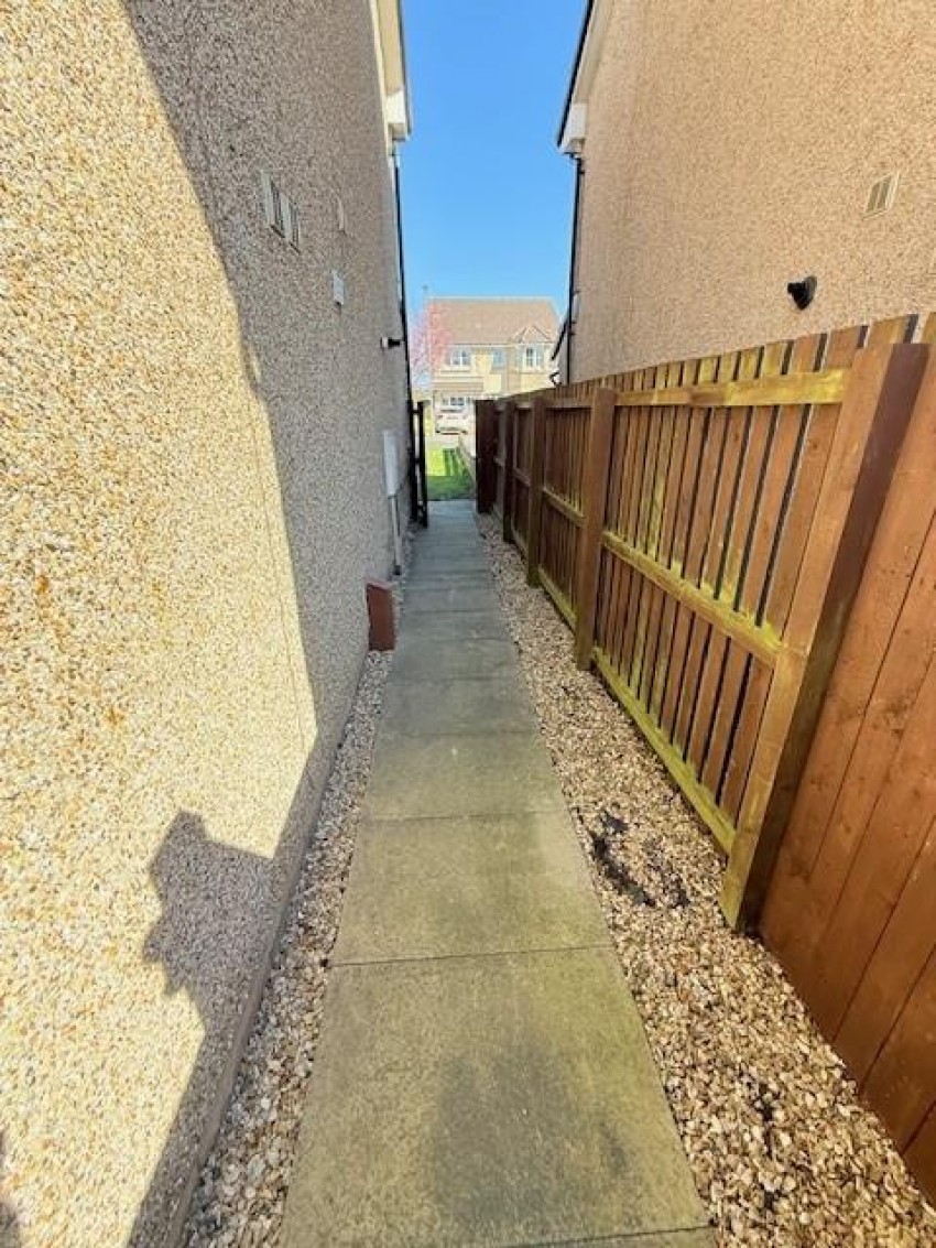 Images for Lochty Drive, Kinglassie, Lochgelly