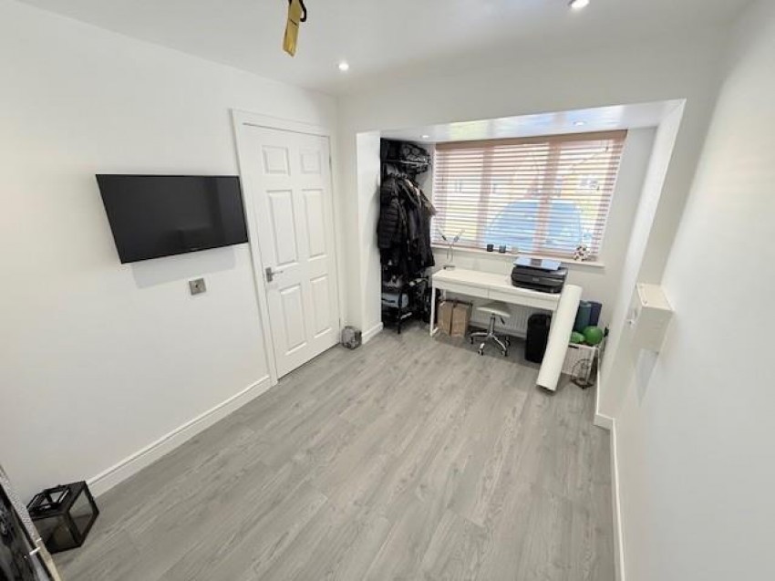 Images for North Larches, Dunfermline