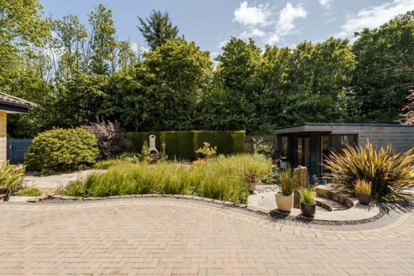 Images for Drumlie Gardens, Glenrothes