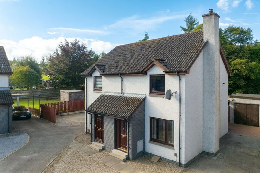 Images for Lochlann Terrace, Culloden, IV2