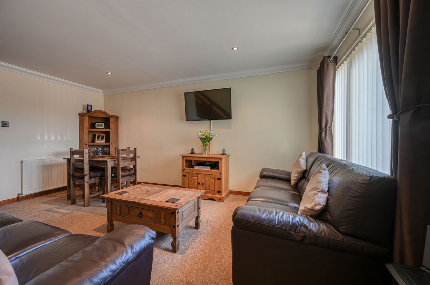 Images for Lochlann Terrace, Culloden, IV2