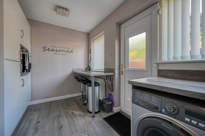 Images for Lochlann Terrace, Culloden, IV2