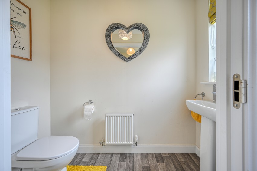 Images for Macdonnell Road, Stratton, IV2