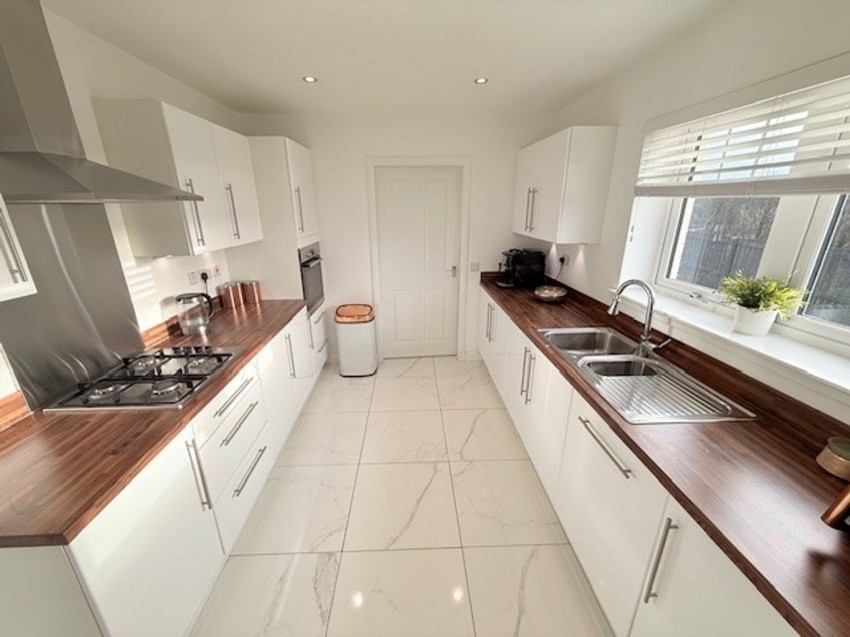 Images for Rosemount Grove, Leven, KY8