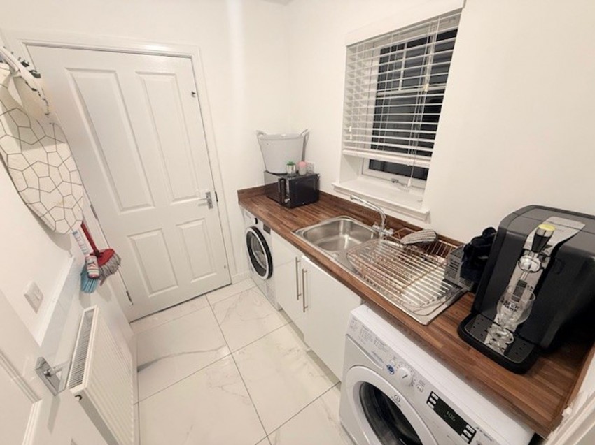 Images for Rosemount Grove, Leven, KY8