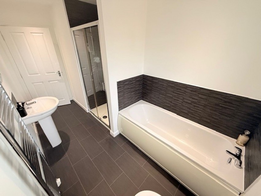 Images for Rosemount Grove, Leven, KY8