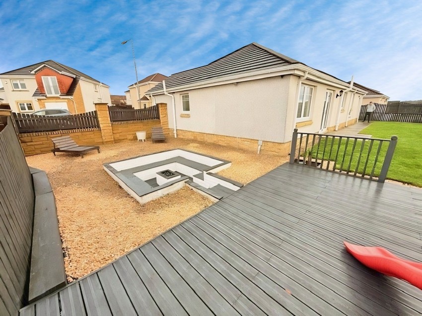 Images for Rosemount Grove, Leven, KY8