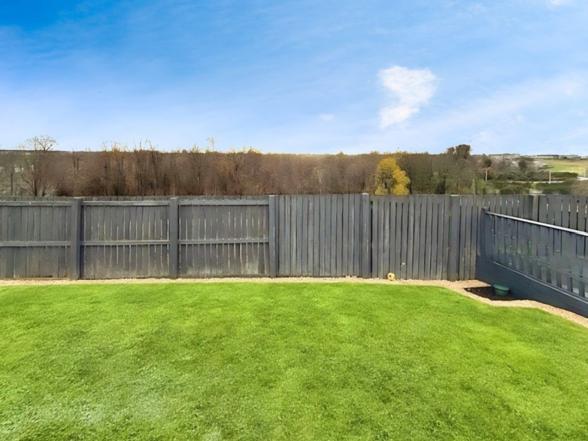 Images for Rosemount Grove, Leven, KY8