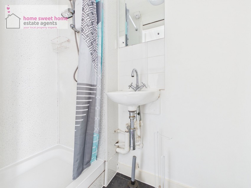 Images for Hazel Avenue, Culloden, IV2