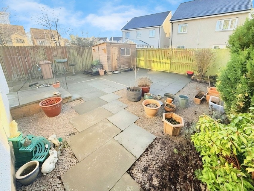 Images for Loch Venachar Gardens, Glenrothes, KY6