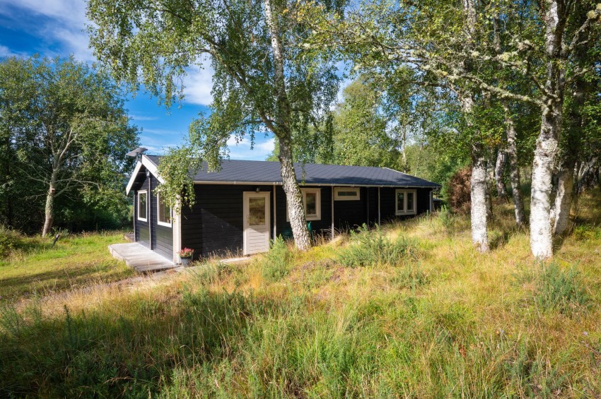 Images for The Green Man Cabin, Balnain, IV63