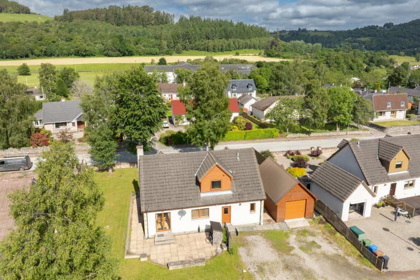 Images for Wood-Side, Drumnadrochit, IV63