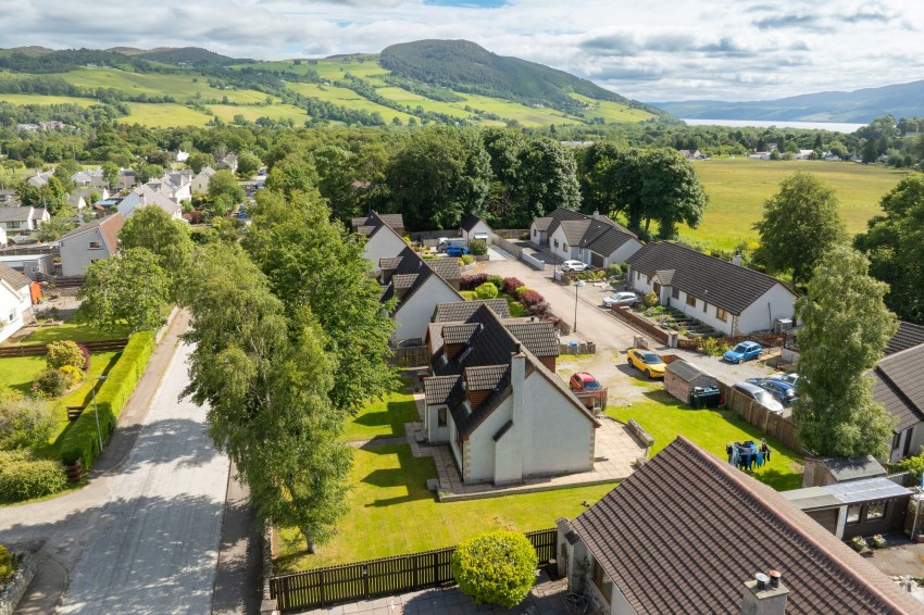 Images for Wood-Side, Drumnadrochit, IV63