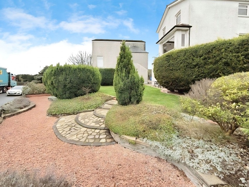 Images for Scoonie Court, Leven, KY8