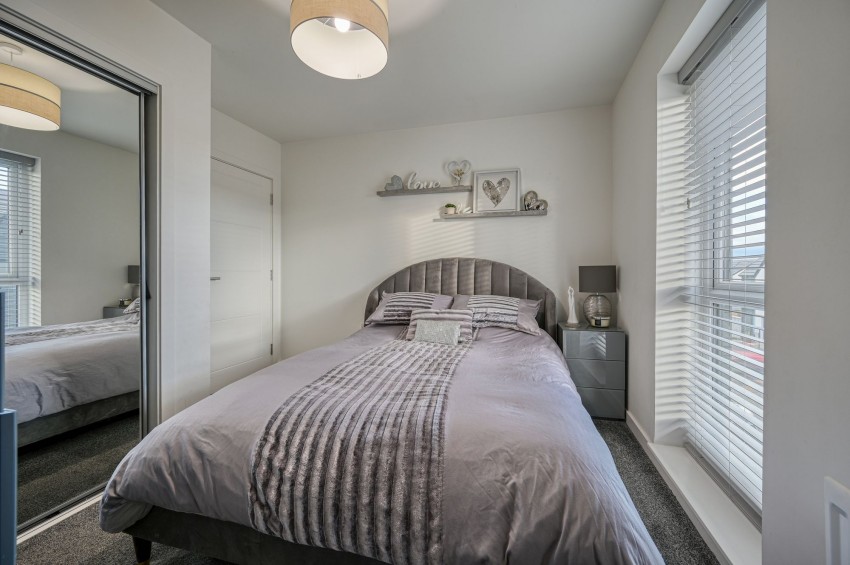 Images for Appin Drive, Stratton, IV2