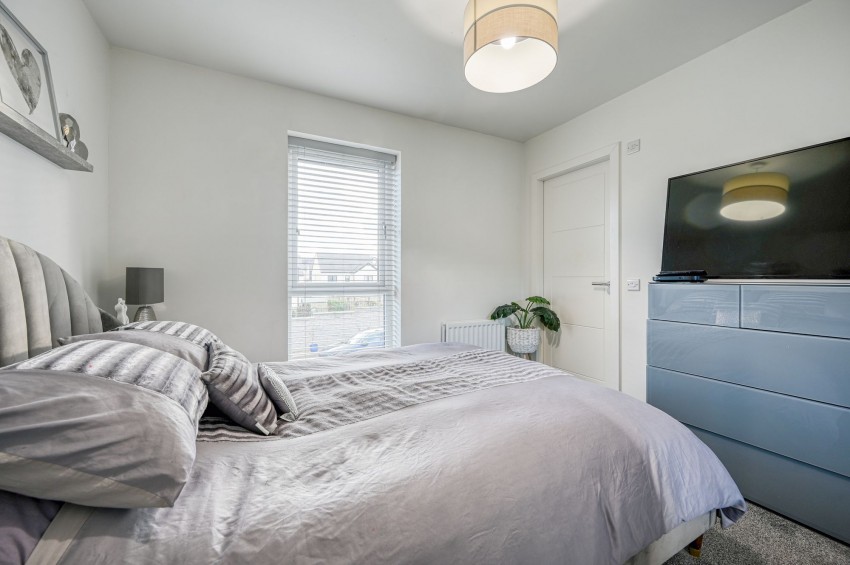 Images for Appin Drive, Stratton, IV2