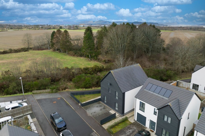 Images for Appin Drive, Stratton, IV2