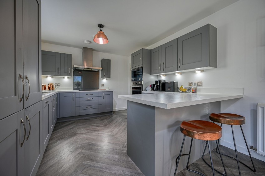 Images for Appin Drive, Stratton, IV2