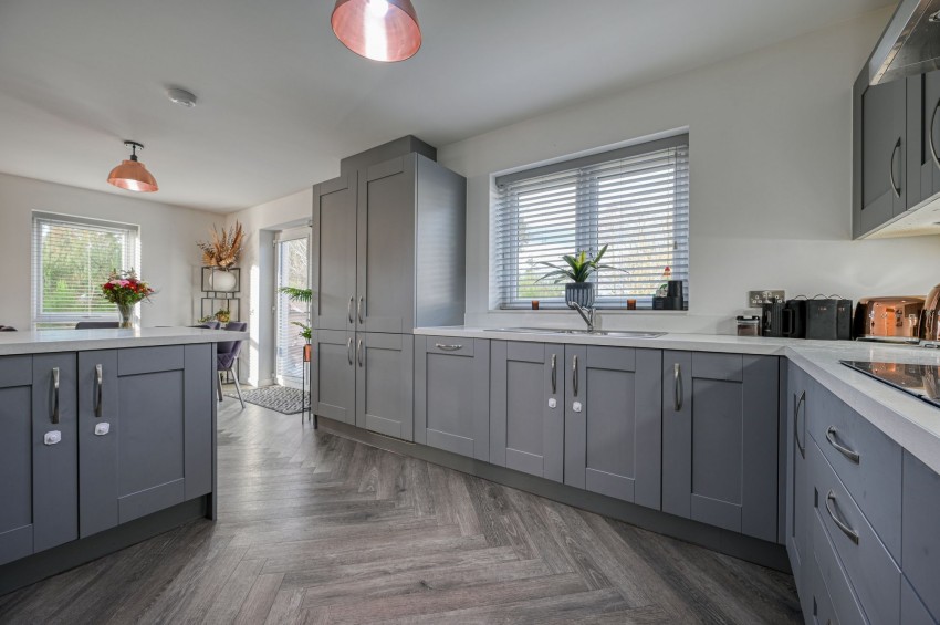 Images for Appin Drive, Stratton, IV2