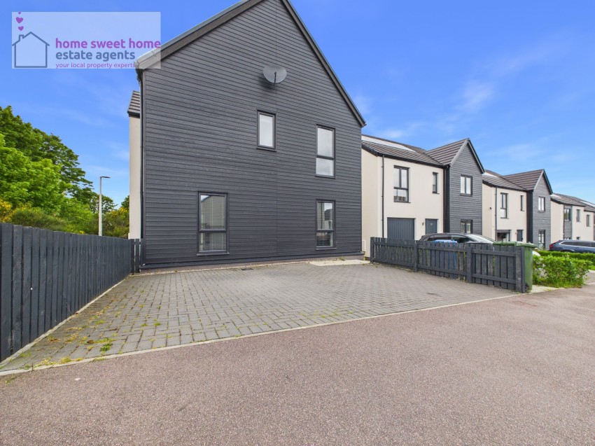 Images for Appin Drive, Stratton, IV2