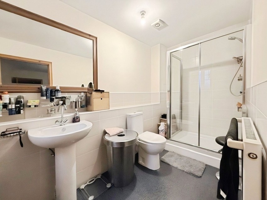 Images for Chestnut Crescent, Leven, KY8