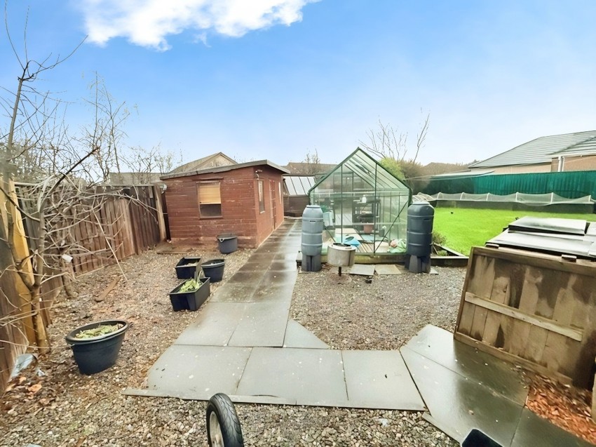 Images for Chestnut Crescent, Leven, KY8