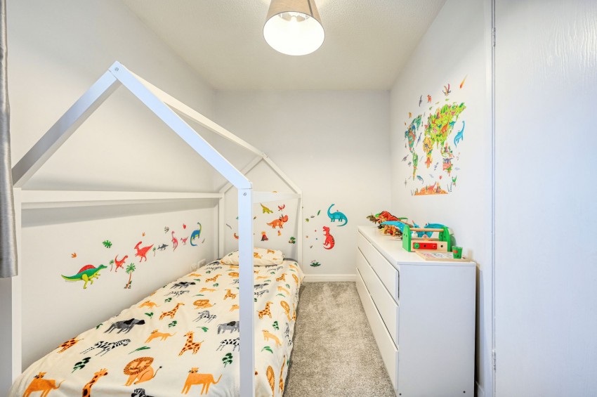 Images for Blackwell Avenue, Culloden, IV2