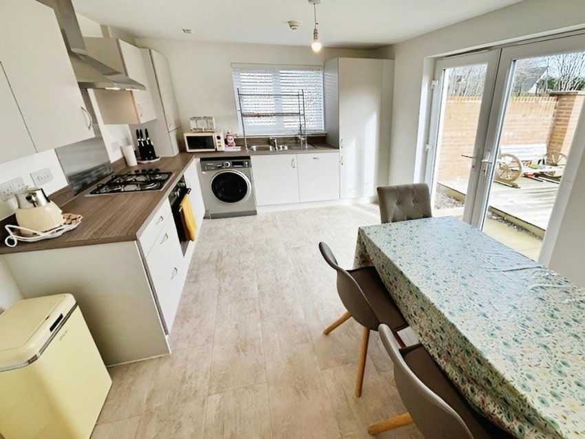 Images for Macknight Crescent, Glenrothes, KY7