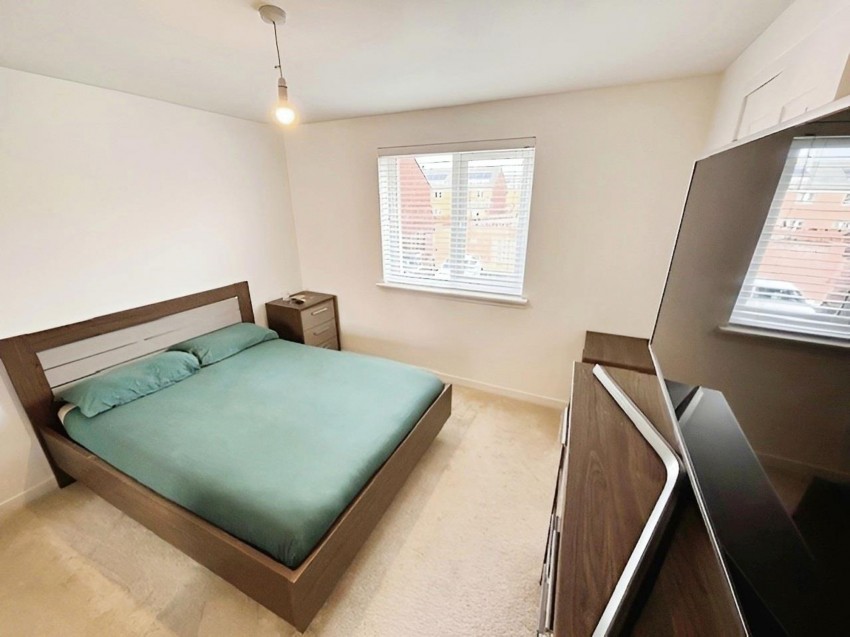 Images for Macknight Crescent, Glenrothes, KY7