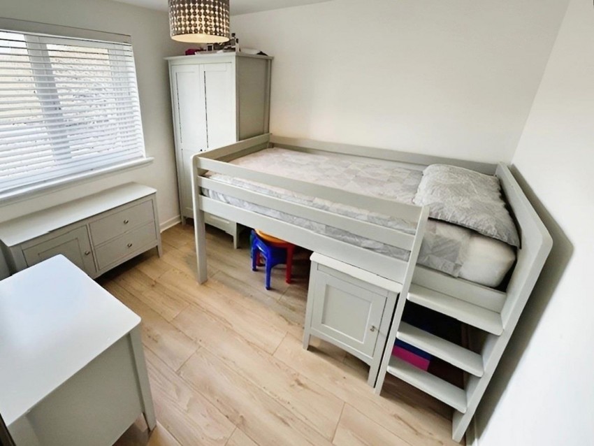 Images for Macknight Crescent, Glenrothes, KY7