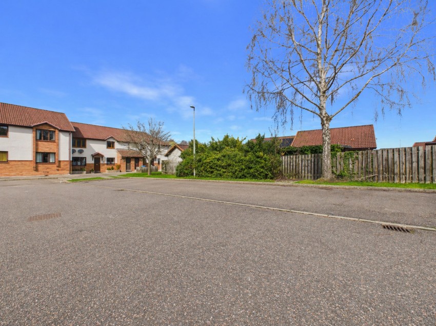 Images for Alltan Court, Culloden, IV2