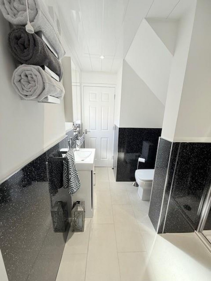 Images for North Larches, Dunfermline, KY11